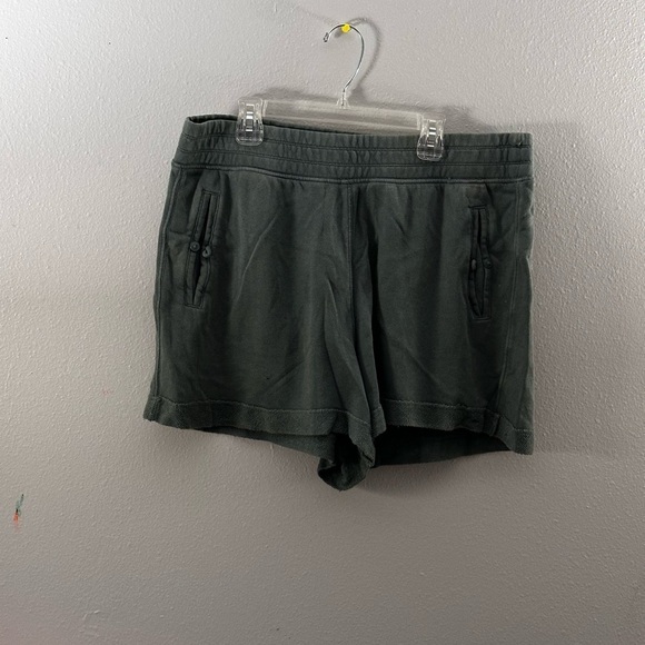 Aerie Women Green Twill Sweat Shorts Elastic Waist size‎ L - Picture 1 of 8
